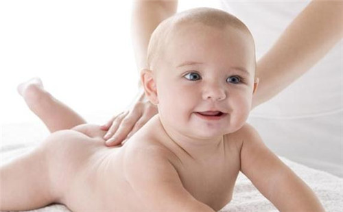 婴儿脑袋后边头发是缺少什么微量元素吗？